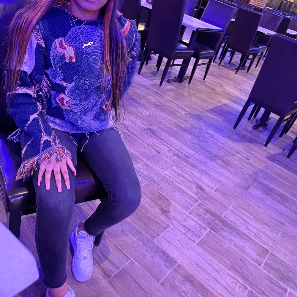 sweater for sell
